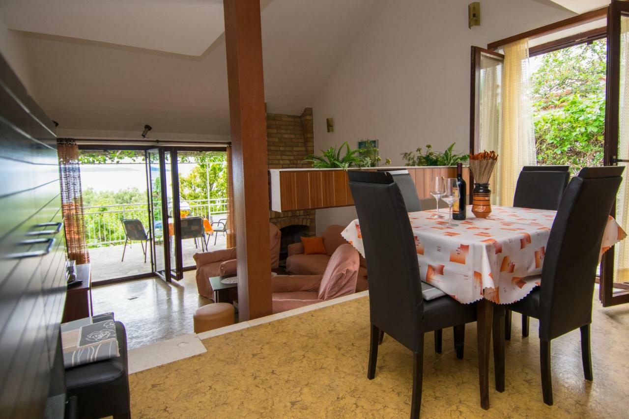 Vacation Home Mirjana Seget Vranjica Exterior photo